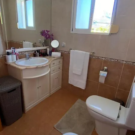 Fantastic House With Private Swimming Pool Dom wakacyjny *